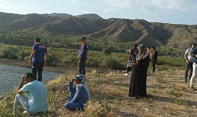 Murat Nehri'nde kaybolan çocuğu arama çalışmaları sürüyor