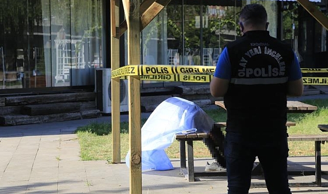 Park içerisinde bulunan bankta bir kişinin cansız bedeni bulundu