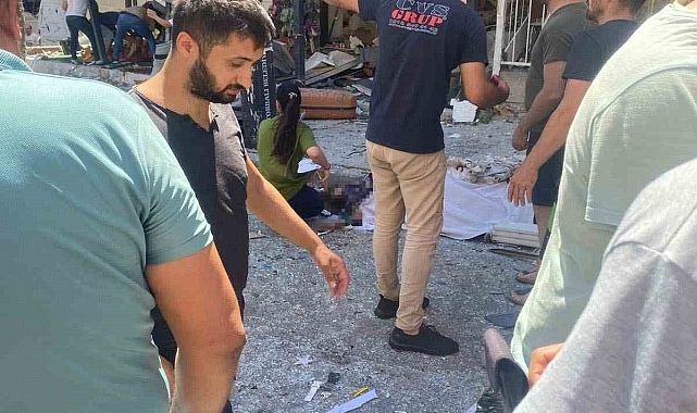 Torbalı'da doğal gaz patladı, Ölü ve yaralılar var