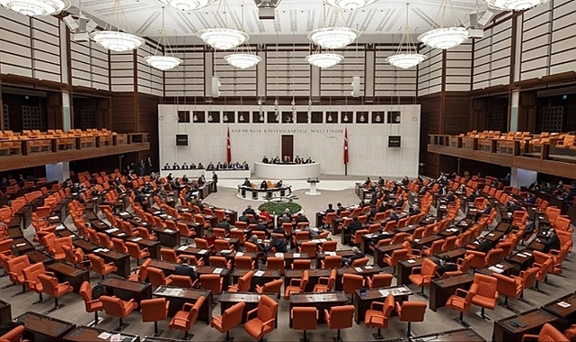 TSK personeline ilişkin kanun teklifi TBMM'de kabul edildi