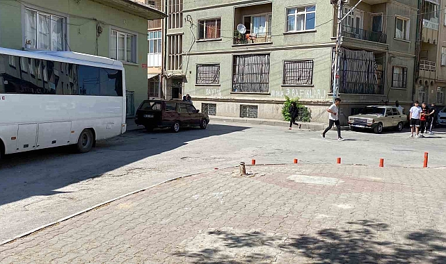 Üvey baba, oğlunun tartıştığı 15 yaşındaki çocuğu bıçaklayarak öldürdü