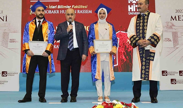 Yemenli öğrenci dünyadaki zulme dikkat çekti