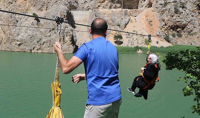 Zipline ve tekne turu adrenalin seven turistlerin vazgeçilmezi