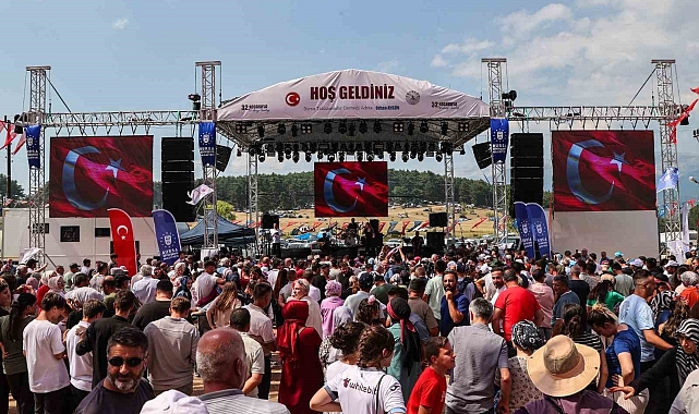 25 bin Karadenizli Kocayayla'da fırtına estirdi