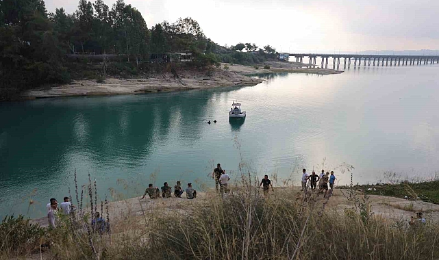 Adana'da bir genç serinlemek için girdiği Göl'de kayboldu