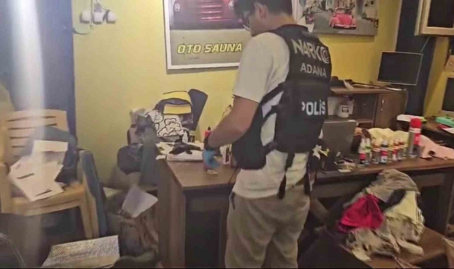 Adana'da narkotik polislerince uyuşturucu operasyonu