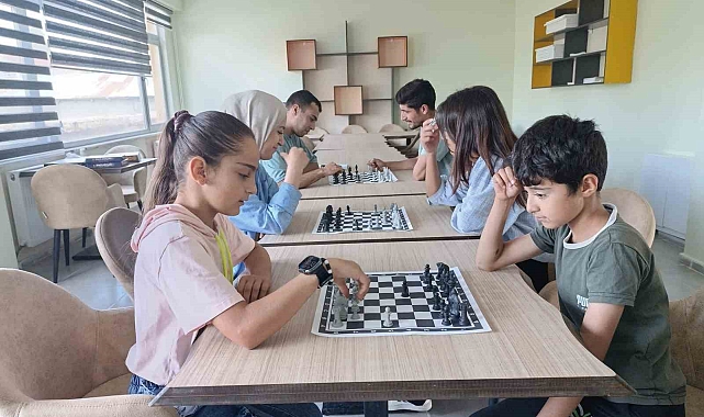Ağrı'da, Şehitleri anısına etkinlik ve müsabakalar düzenlendi