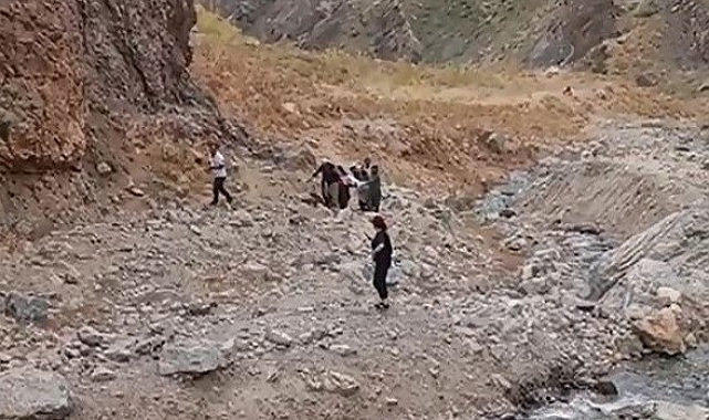 Ambulans helikopter, yaylada rahatsızlanan kadın için havalandı