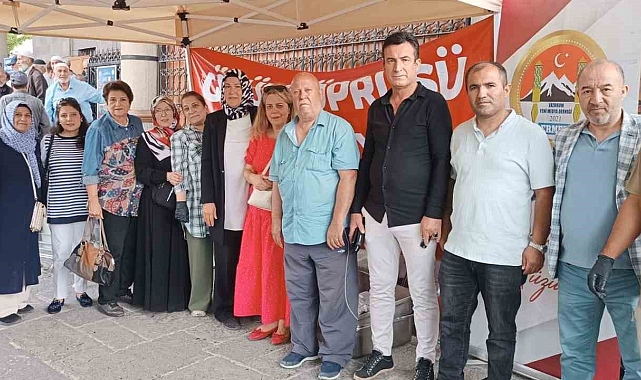 Annelerden Anlamlı İkram