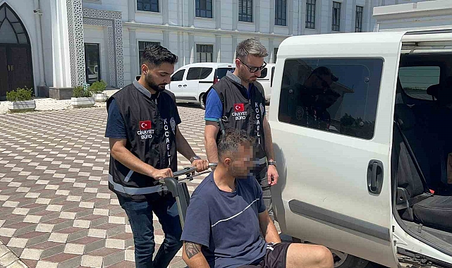 Annesini öldüren babasını tabancayla yaralayan genç, adli kontrolle serbest bırakıldı