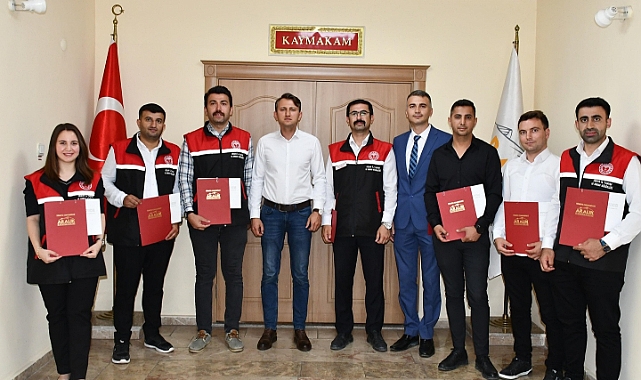 Aralık Kaymakamından İlçe Tarım Personellerine Başarı Belgesi