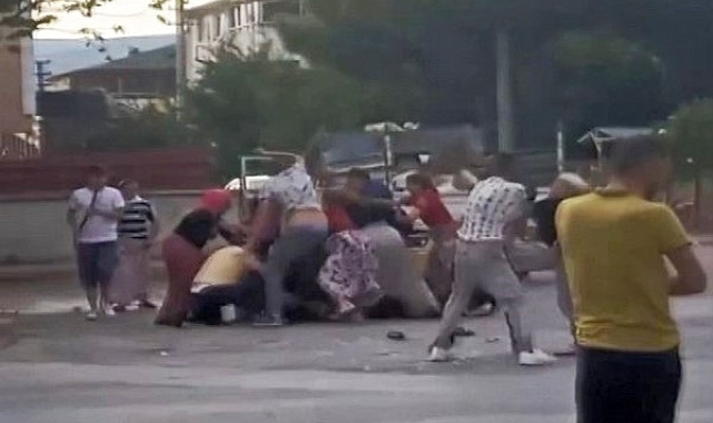 "Ben senin düğününde çeyrek altın taktım. Sen bana neden altın takmadın?"