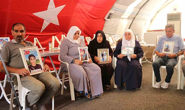 Çocukları terör örgütü PKK mensuplarınca dağa kaçırılan ailelerden "teslim ol" çağrısı