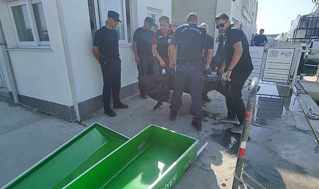 Denizden erkek cesedi çıktı