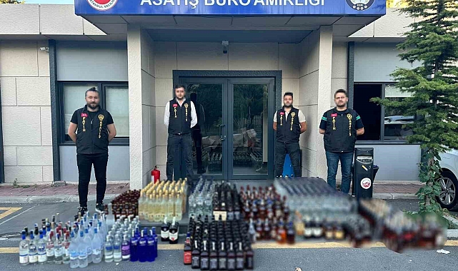 Depo ve araç içerisinde sahte alkol satışına operasyon düzenlendi
