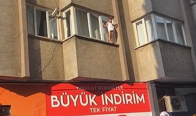 Elazığ'da 4 yaşında bir çocuk camdan dışarı çıkınca yürekler ağıza geldi