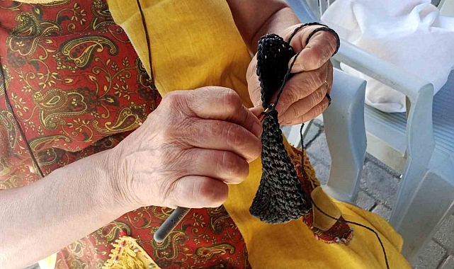 Emekli kadınlar kendilerini sanata verdi