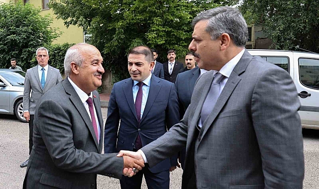 Erzurum valisinden, Aziziye Belediyesine ziyaret