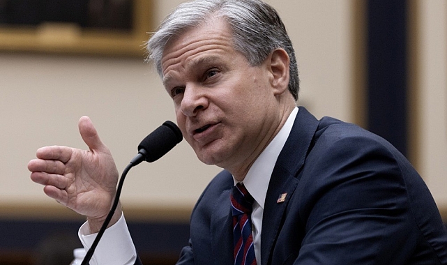 FBI Direktörü Wray: " Saldırgan mitingden 2 saat önce alanda yaklaşık 11 dakika boyunca dron uçurdu"