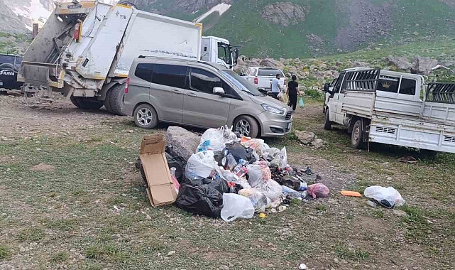 Hakkari'deki Cennet ve Cehennem Vadisi çöpten temizlendi