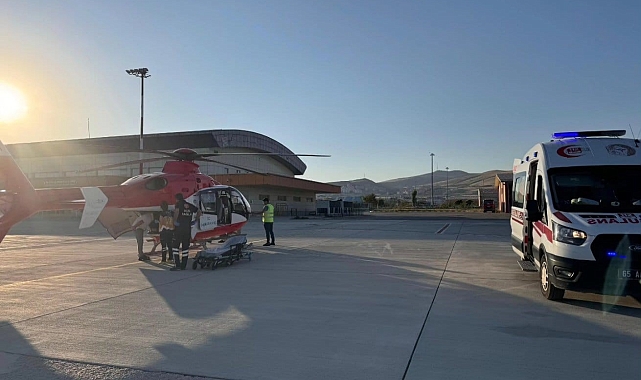 Helikopter ambulans doğum hastası kadın için havalandı
