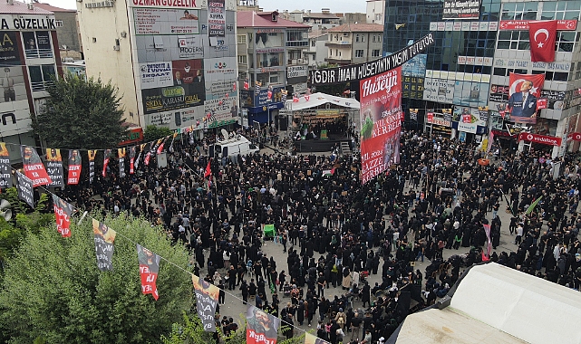 Iğdır’da Hz. Hüseyin ve 72 yareni dua ve gözyaşıyla anıldı