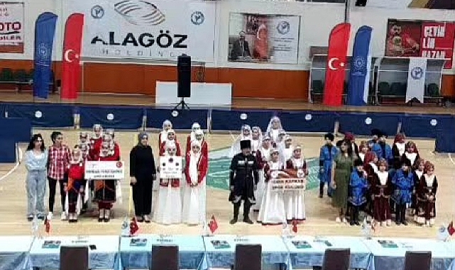Iğdır’da Türkiye Halk Oyunları Bölge Yarışması yapıldı