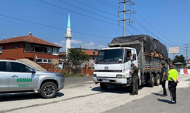 Kaçak emval nakliyatının önüne geçmek amacıyla, araçlar tek tek kontrol edildi