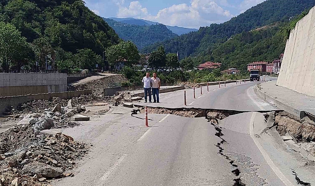 Kastamonu'da kalıcı ıslah çalışmaları sırasında yol çöktü