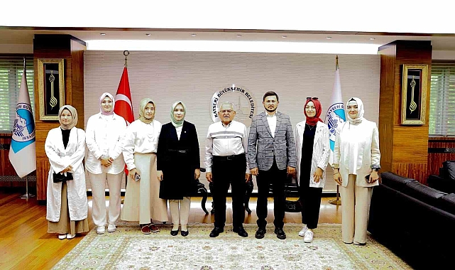 KAYSERİ BÜYÜKŞEHİR BELEDİYE BAŞKANI BAŞKAN BÜYÜKKILIÇ: "GENÇLERİMİZ GELECEĞİMİZDİR. ONLAR İÇİN PROJELER ÜRETİP FAALİYETLERDE BULUNUYORUZ"