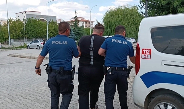 Kombi tamir etme bahanesiyle, hırsızlık yapmaya çalıştı