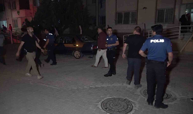Komşu kavgasında silahlar ve bıçaklar çekildi