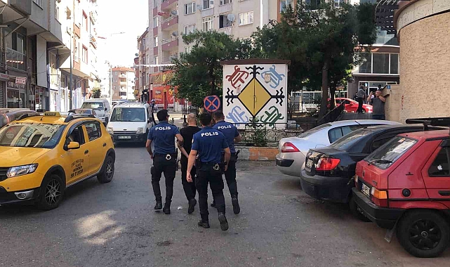 Tartışmaya silahla gelen şahıs, kovalamaca sonrası yakalandı