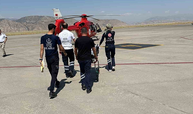 Uyanamayan çocuk için ambulans helikopter havalandı