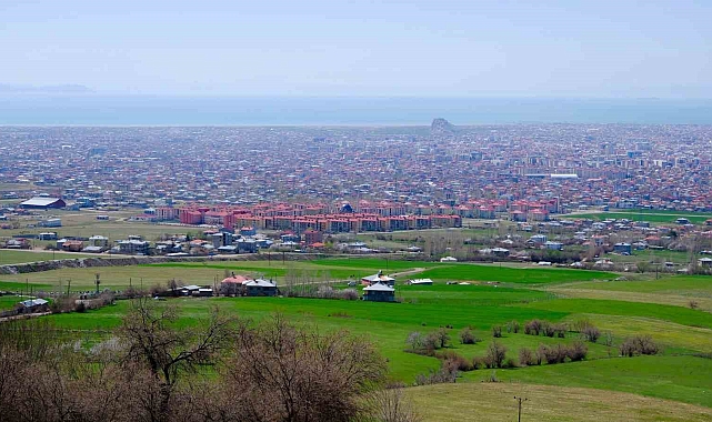 Van'da 210 arsa yatırım yapmak isteyenler için avantajlı şartlarla satışa çıkarıyor