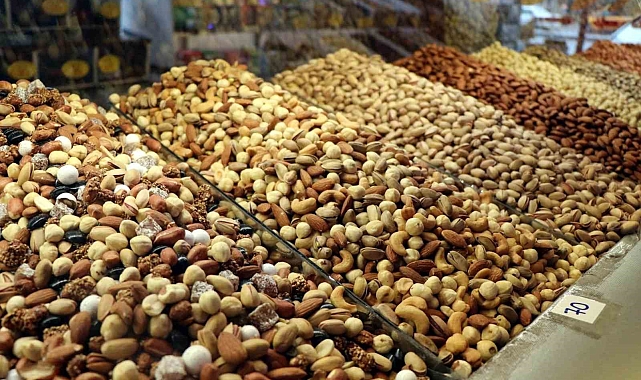 Z kuşağı en çok fıstık, badem ve ceviz tüketiyor