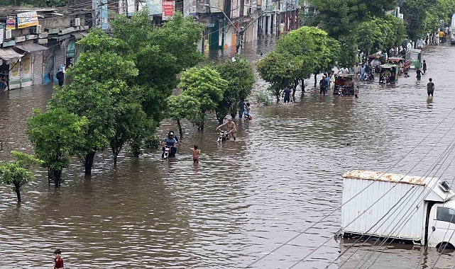 44 yılın yağış rekoru: 6 ölü