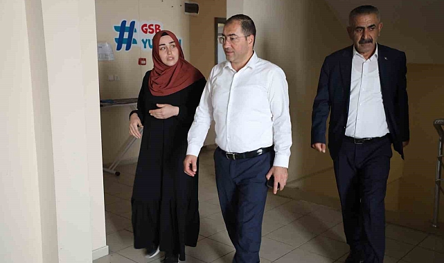 Ağrı Gençlik ve Spor İl Müdürü Çelebi, Eleşkirt Kız Öğrenci Yurdu'nu ziyaret etti