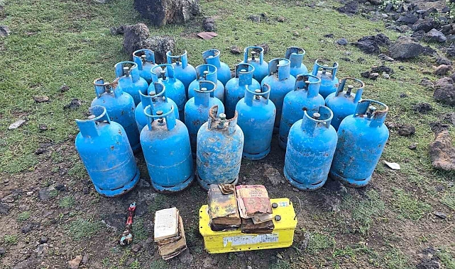 Ağrı'da PKK'ya ait malzemeler ele geçirildi