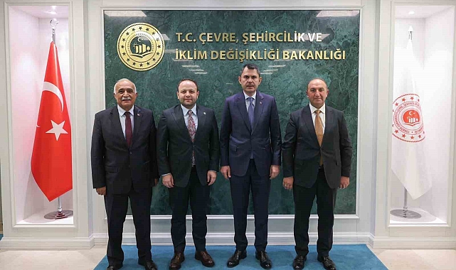 AK Parti Ardahan Milletvekili Koç,  Bakan  Murat Kurumu ziyaret etti
