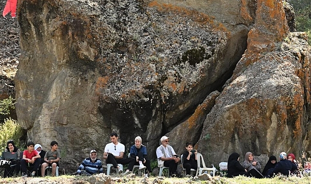Aşıklar, Ablak Taşı Âşıklar Buluşması'nda bir araya geldi