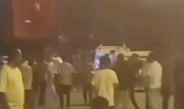 Asker eğlencesinde sandalye, yumruk ve tekmelerin havada uçuştu