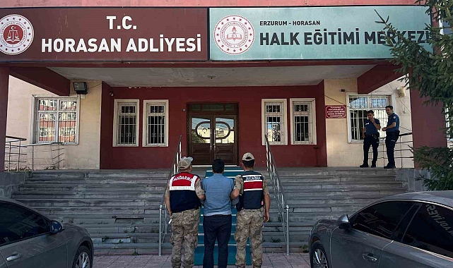 Büyükbaş hayvan hırsızları jandarmadan kaçamadı