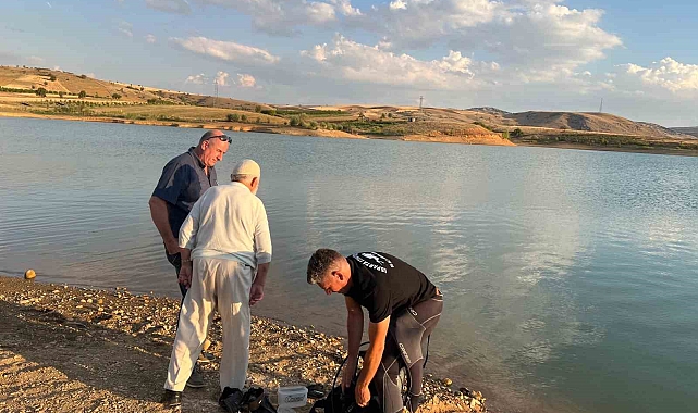 El freni Çekmeyi unuttu araç baraja düştü