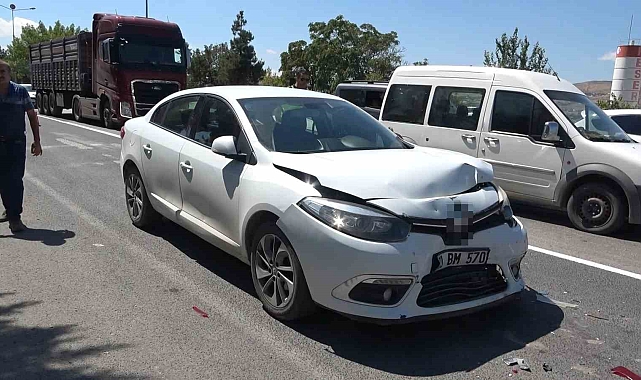 Elazığ'da trafik kazası: 3 yaralı