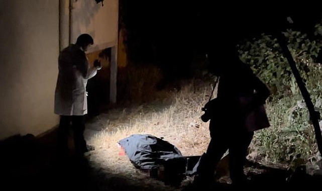 Hava almaya çıkan yaşlı adam, camdan düşerek hayatını kaybetti