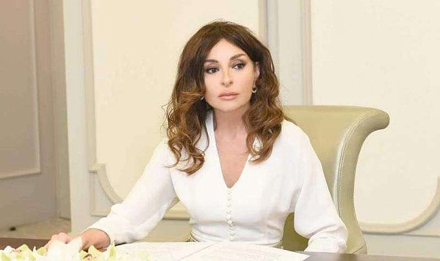 Hayatta öyle şahsiyetler vardır ki, adı anıldığında eserleri hemen canlanır