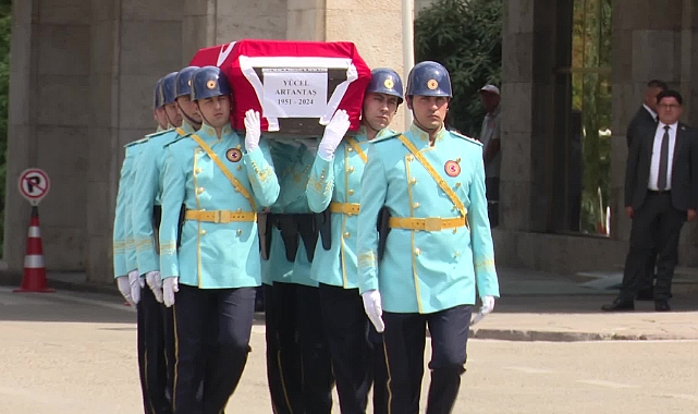 Iğdır eski Milletvekili Yücel Artantaş TBMM’de düzenlenen törenin ardından toprağa verildi