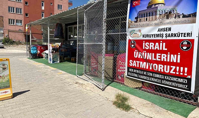 İsrail mallarını satmıyor, gelirinin bir kısmını Filistin'e gönderiyor