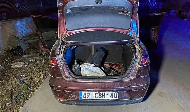 Kendisine tamir için verilen aracı parçaladı